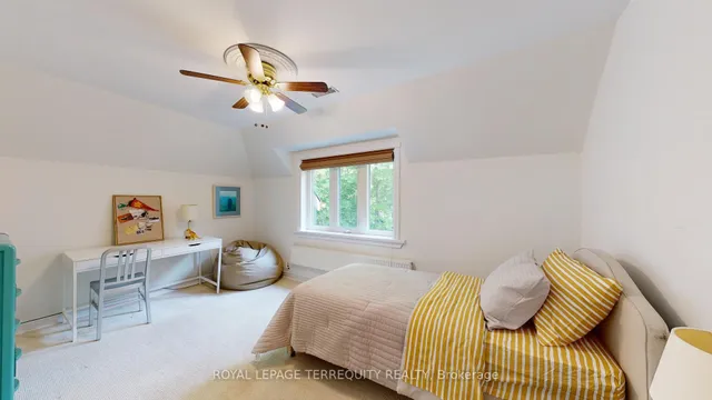 Additional image 28 of 65 Burnhamthorpe Cres