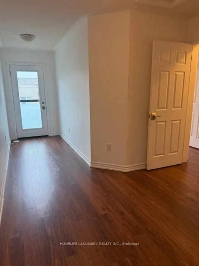 Additional image 21 of 15 Heron Park Pl Unit 14