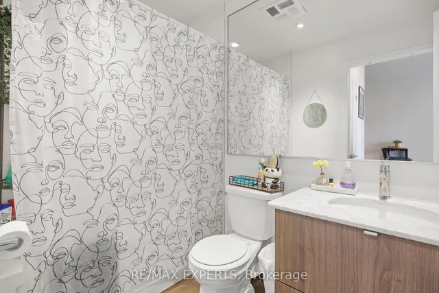 Additional image 16 of 170 Fort York Blvd Unit 1412