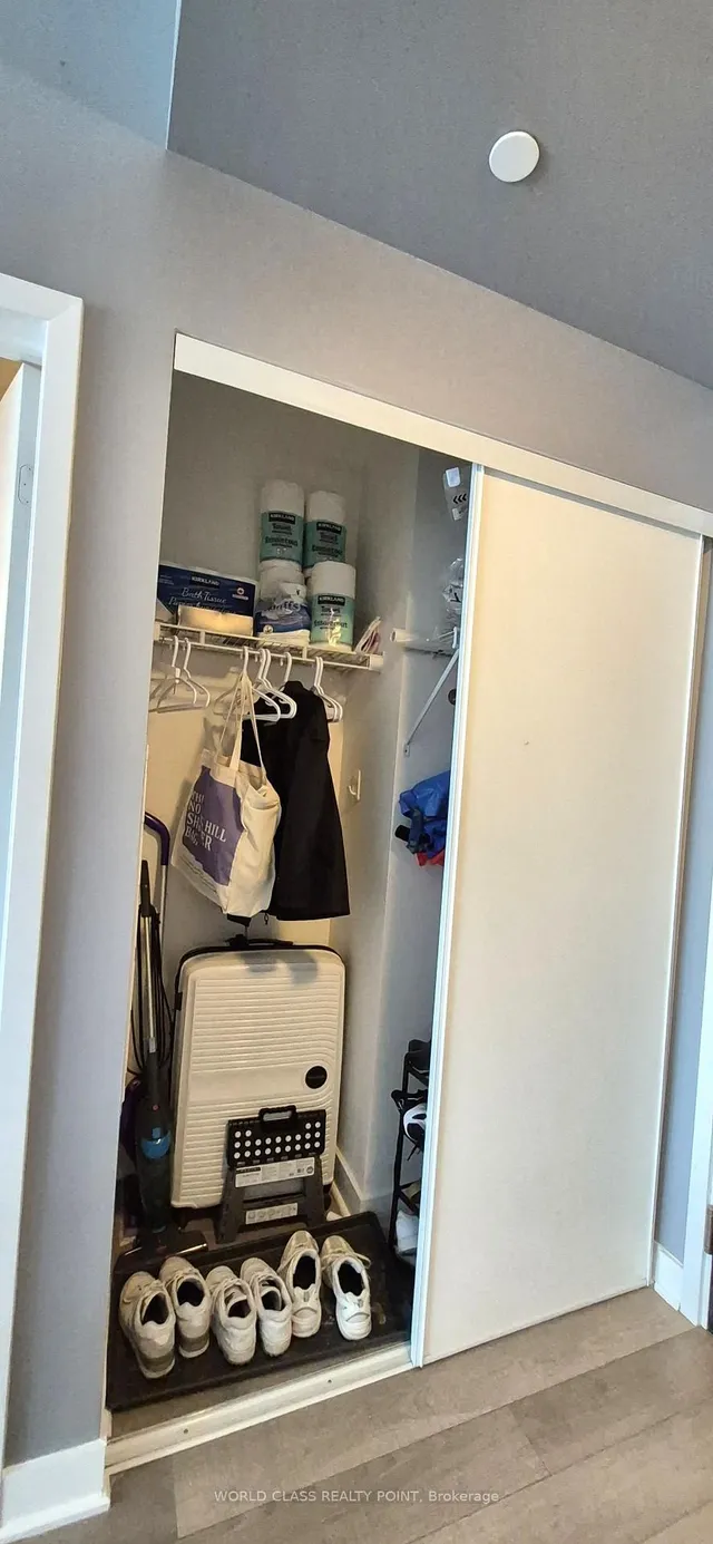 Additional image 24 of 290 Adelaide St Unit 1006