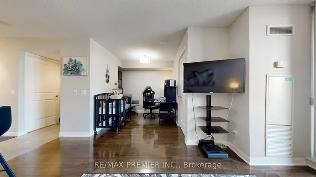 Additional image 12 of 235 Sherway Gardens Rd Unit 809