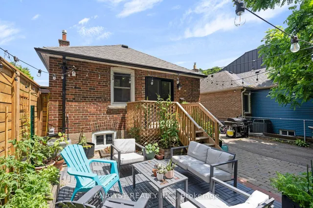 Additional image 44 of 42 Smithfield Dr