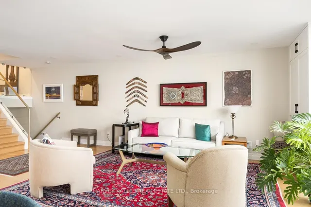 Additional image 7 of 33 Harbour Sq Unit 1605