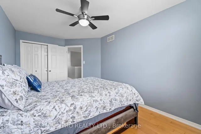 房产图片 23 - 42 Meadow Wood Cres