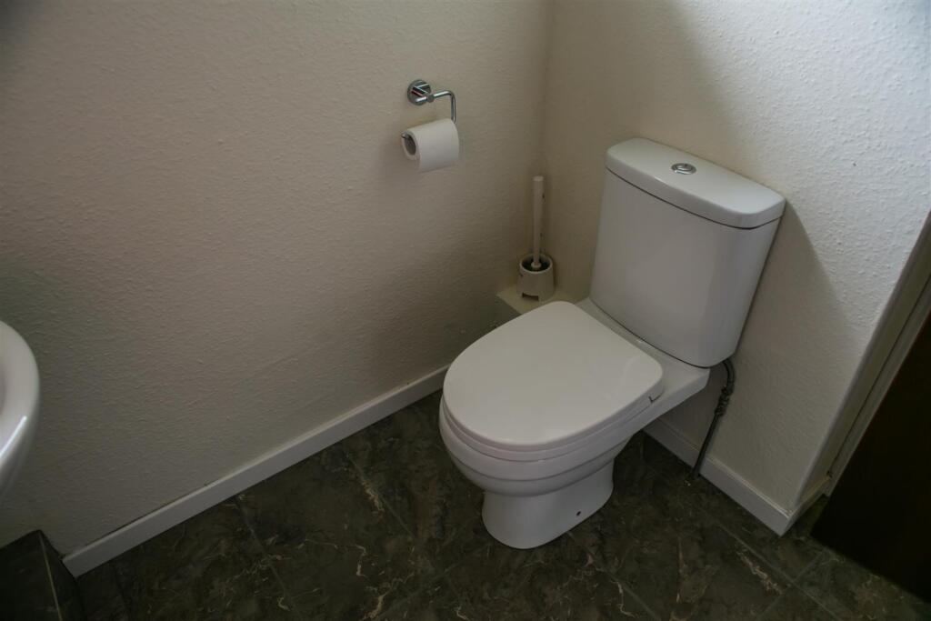 Additional image 25 of Leahurst Crescent, Harborne, Birmingham