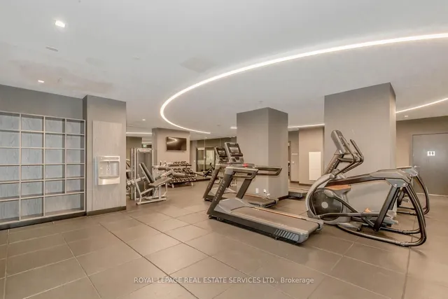 Additional image 33 of 286 Main St Unit 2604