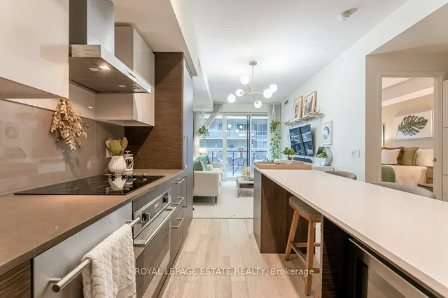 Additional image 6 of 1030 King St Unit 922