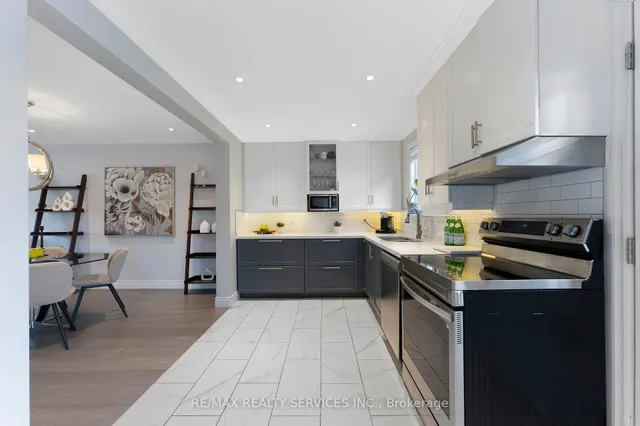 Additional image 27 of 94 Guildford Cres Unit 94