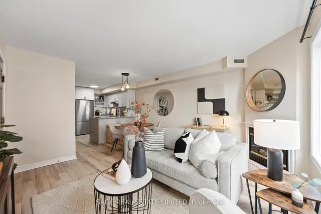 Additional image 5 of 232 St George St Unit 15