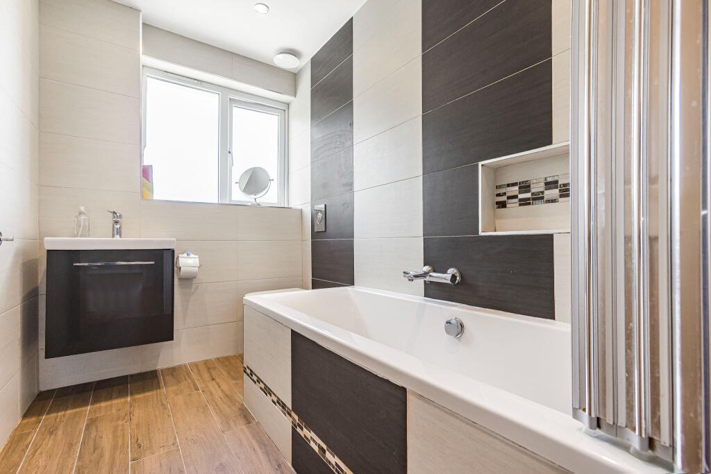 Additional image 20 of Peplins Way, Brookmans Park, AL9