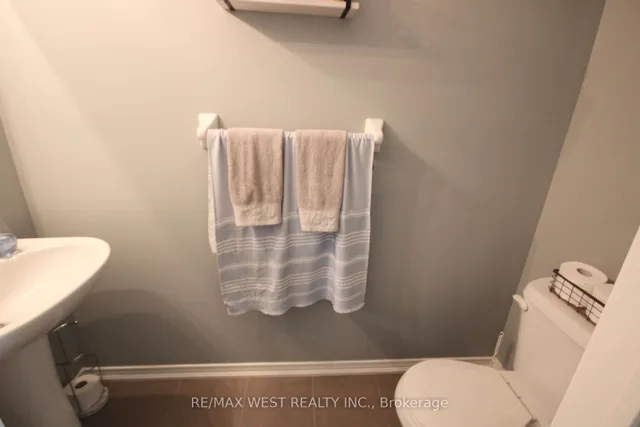 Additional image 21 of 57 Utopia Way