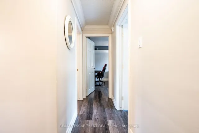 Additional image 14 of 5195 Cedarbook Cres