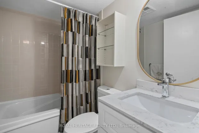 Additional image 16 of 38 Lee Centre Dr Unit 1716