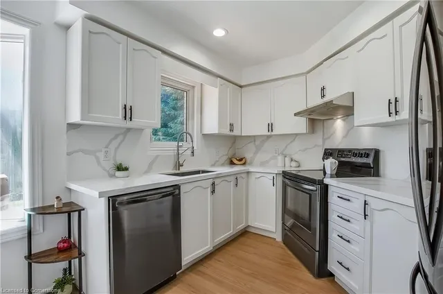 Additional image 14 of 95 General Dr