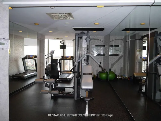 Additional image 8 of 45 Kingsbridge Garden Circ Unit 401