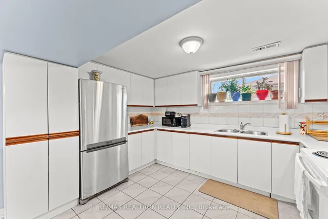 Additional image 25 of 4 Peacham Cres