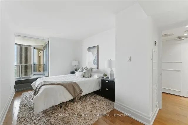 Additional image 20 of 2045 Lake Shore Blvd Unit 1605