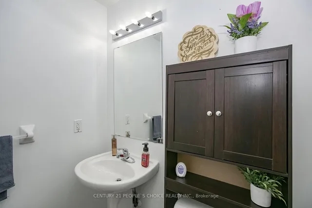 Additional image 23 of 47 Garibaldi Dr