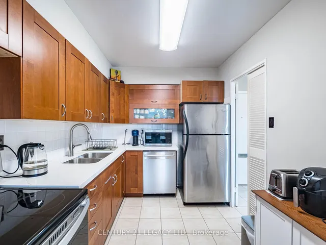 房产图片 14 - 多伦多西大道551号西区商场310单元