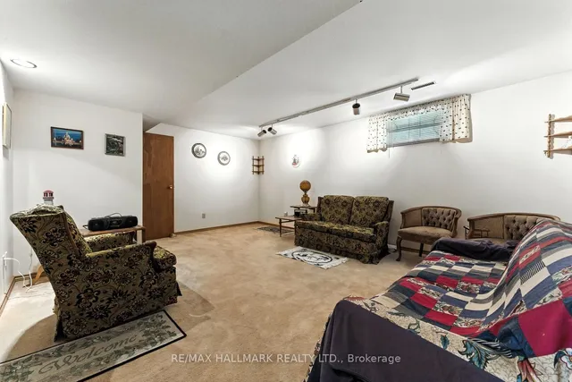 Additional image 28 of 23 Blue Anchor Tr