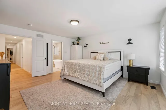 Additional image 32 of 46 Durham Rd