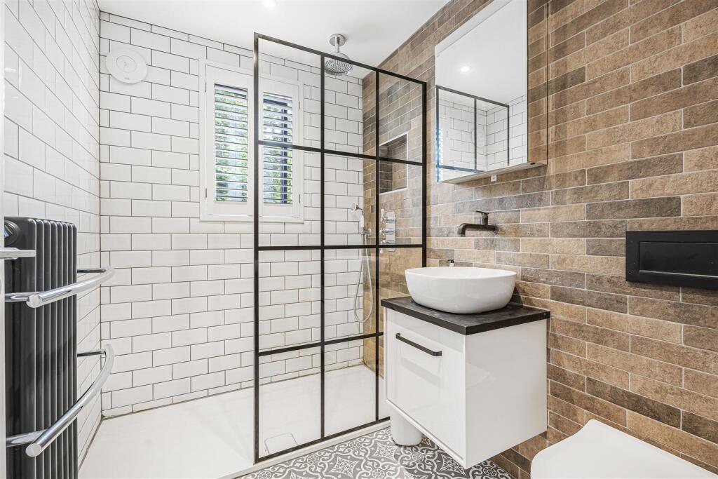 Additional image 23 of Hillside Way, Welwyn