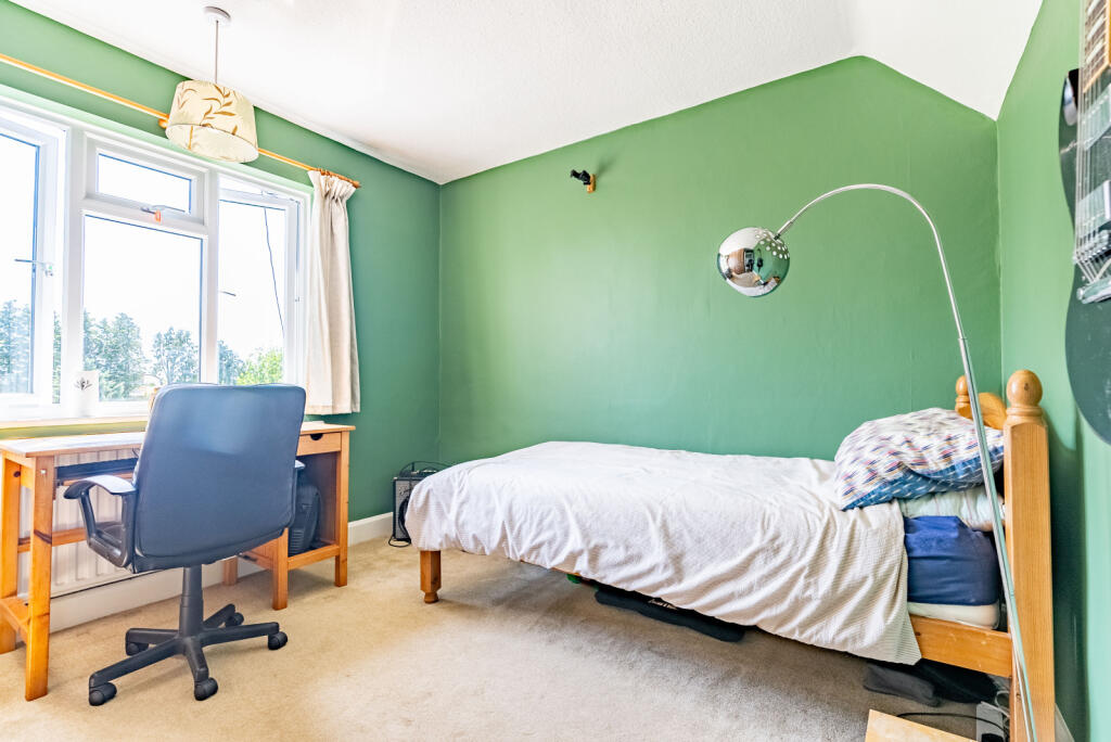 Additional image 9 of Pondfield Crescent, St. Albans, Hertfordshire, AL4