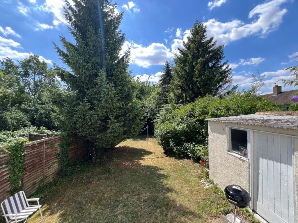 Additional image 14 of Roundfield Avenue, Harpenden, Hertfordshire, AL5