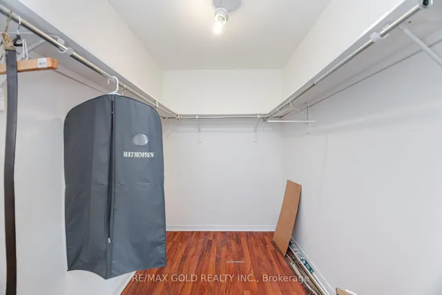 Additional image 28 of 32 Hollybush St
