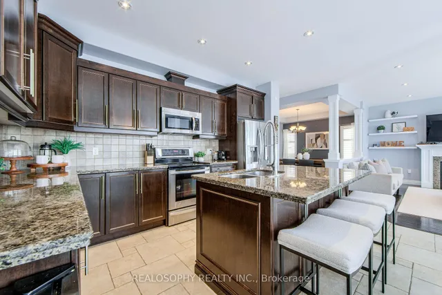 Additional image 17 of 24 Mona Lisa Crt