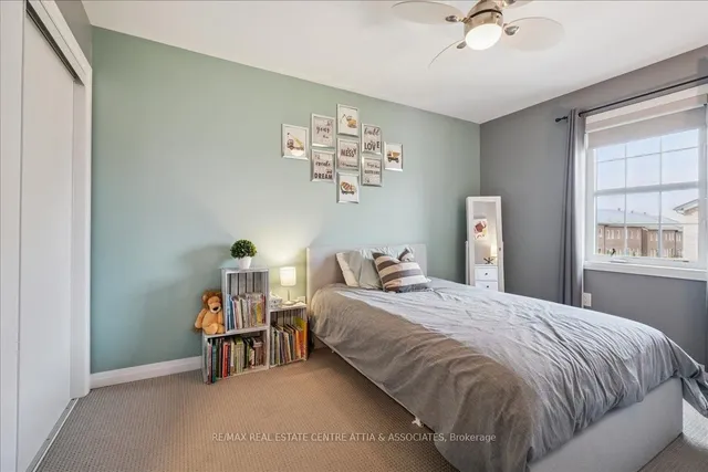 房产图片 33 - 755 Banks Cres