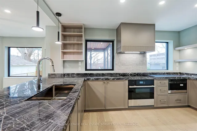 Additional image 10 of 324 Riverside Dr