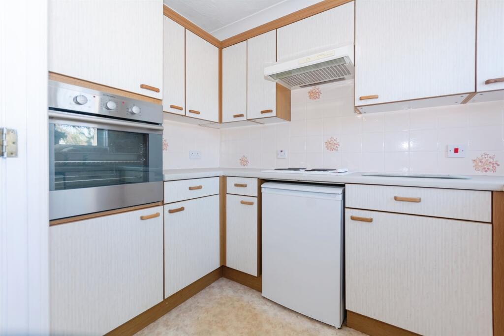 Additional image 13 of Stratford Road, Hall Green, Birmingham