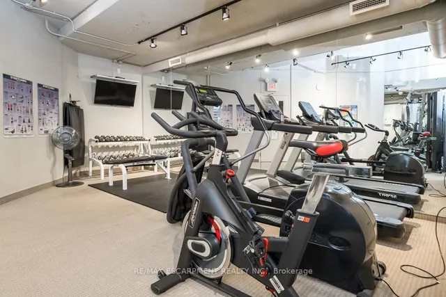 Additional image 30 of 66 Bay St Unit 102