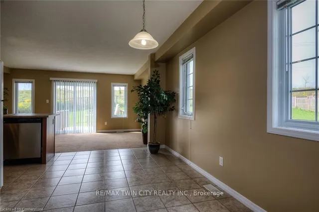 Additional image 18 of 260 Countrystone Cres