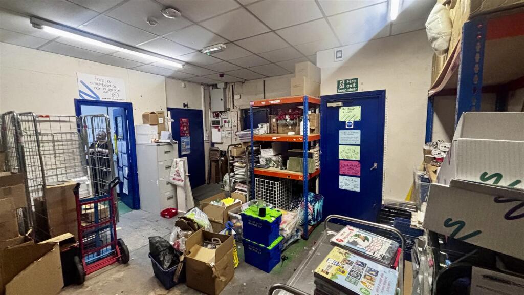 房产图片 7 - 1122 Warwick Road, Acocks Green, 伯明翰, B27 6BL