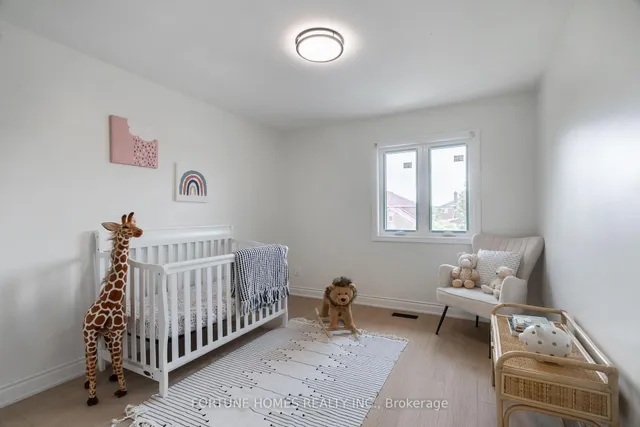 Additional image 24 of 31 Ortona Dr