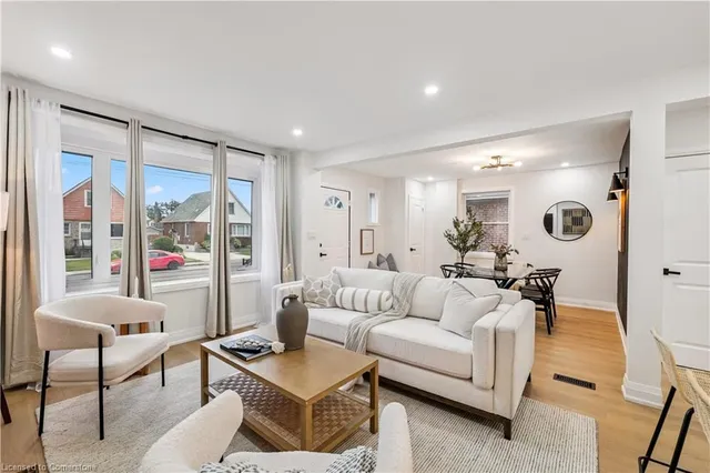 Additional image 36 of 220 Holmesdale Ave