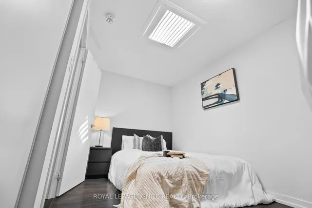 Additional image 38 of 2063 Weston Rd Unit Unit  2