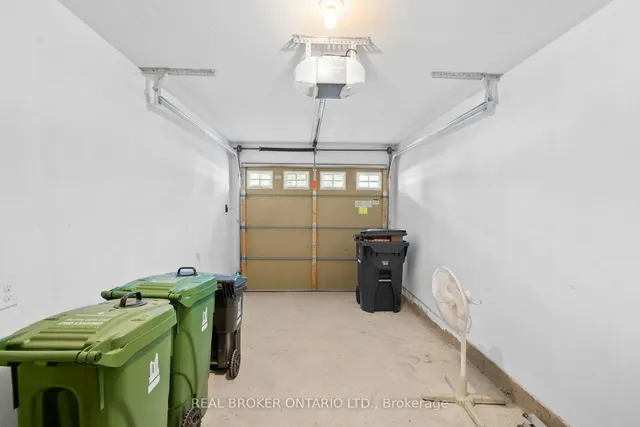 Additional image 32 of 649E Warden Ave Unit 27