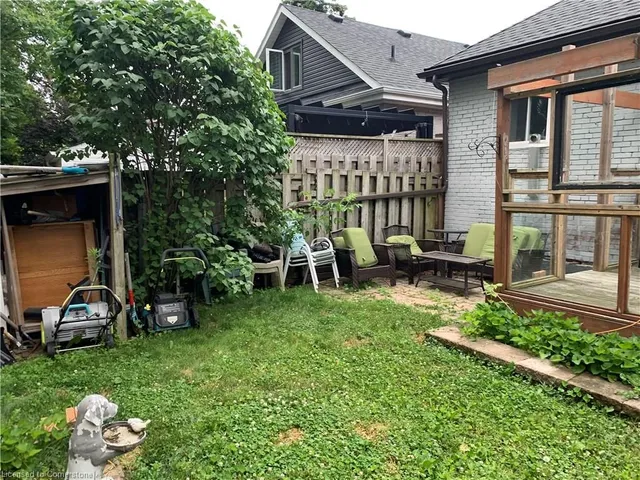 房产图片 3 - 东25街11号