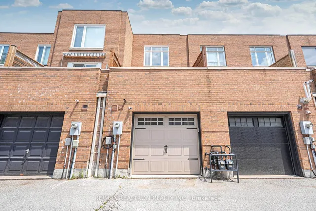 Additional image 23 of 886 Pape Ave