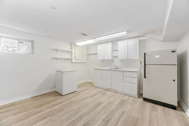 Additional image 38 of 70 Regatta Cres