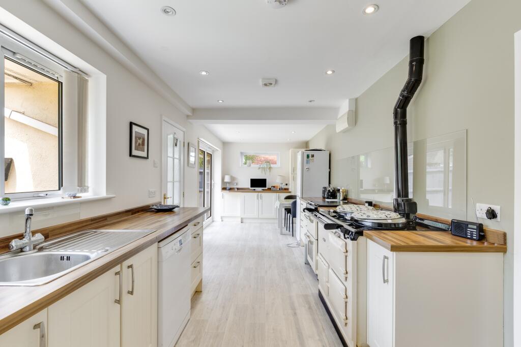 Additional image 3 of Oakhill Drive, Welwyn, AL6