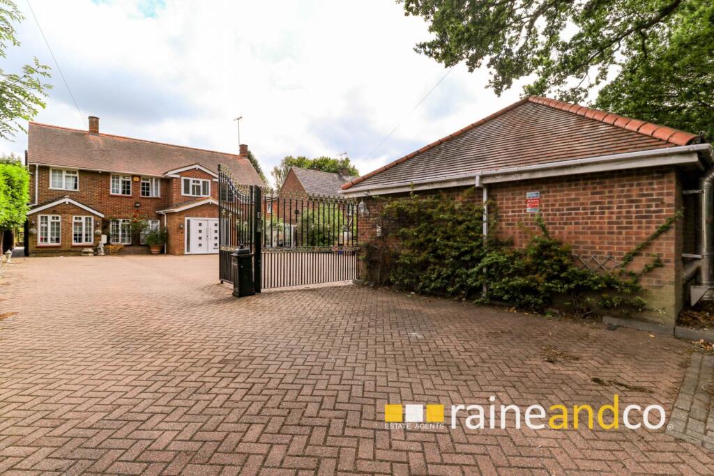 Additional image 39 of St Albans Road West, Hatfield