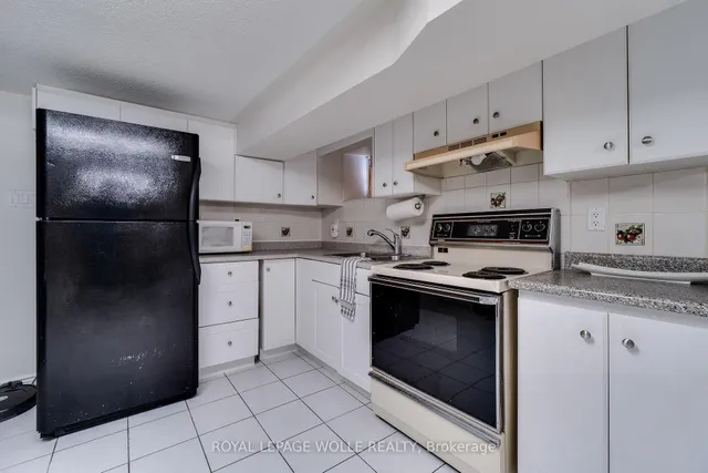 Additional image 33 of 1315 Lansdowne Ave