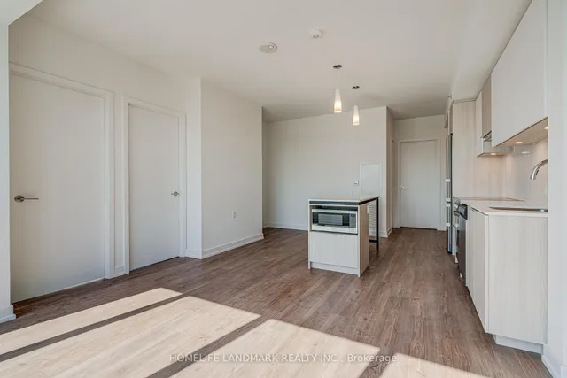 Additional image 8 of 203 College St Unit 1204