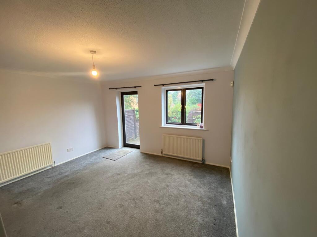 Additional image 3 of Bull Stag Green, Hatfield, AL9