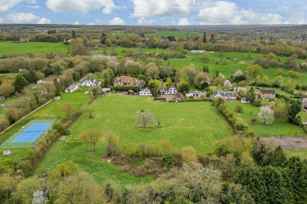 Additional image 27 of Reynards Road, Welwyn