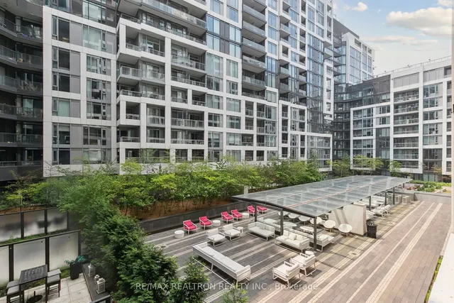 Additional image 33 of 576 Front St Unit 318E